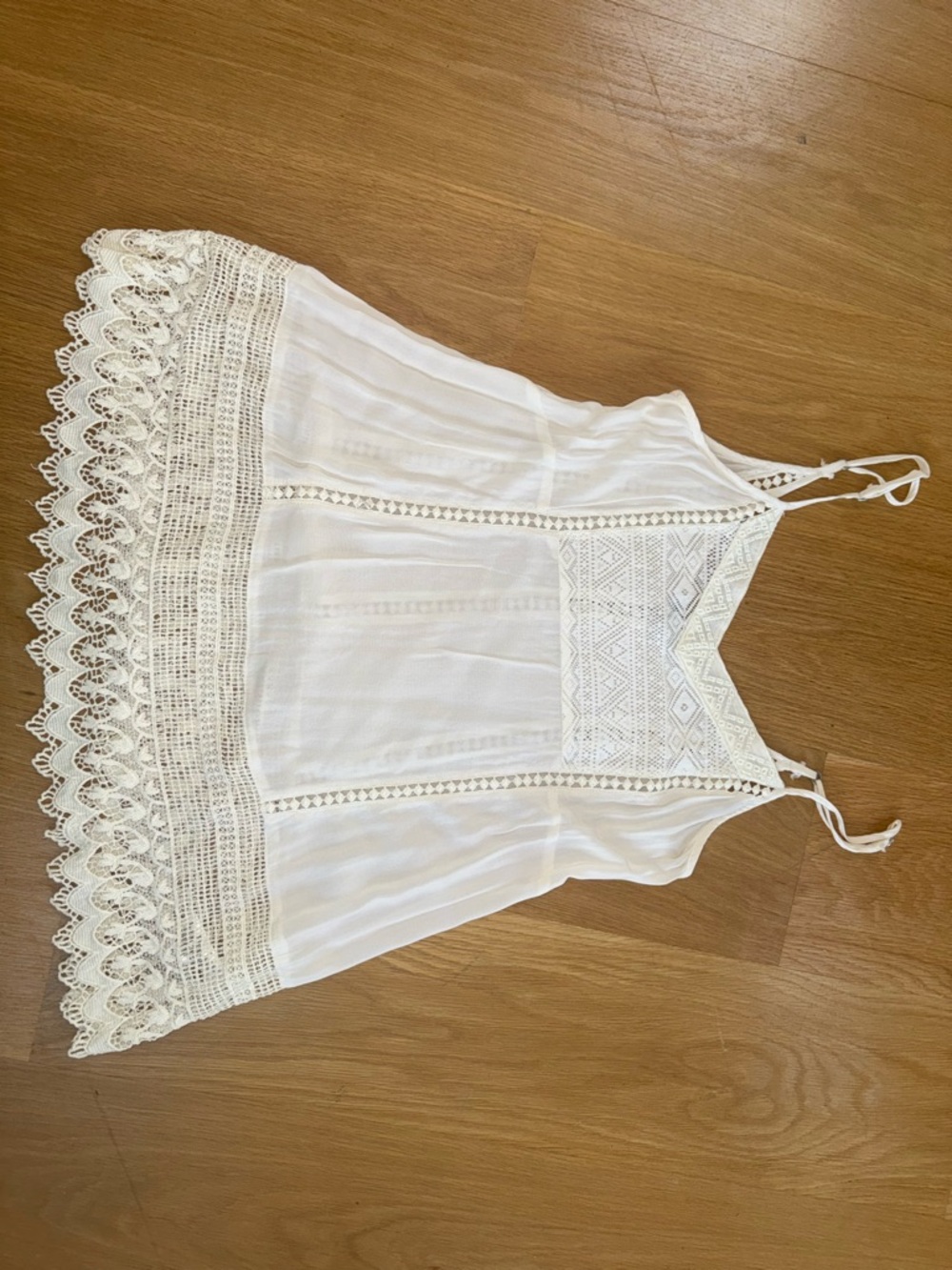 White Crochet-Trim Spaghetti Strap Women's Top - Picture 4 of 8